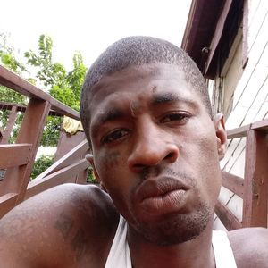 Meet your Posher, Emmanuel